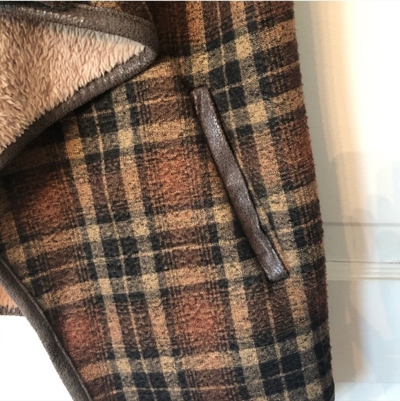 Jodifl sz small sherpa wool blend brown rust plaid fall vest - Picture 5 of 6